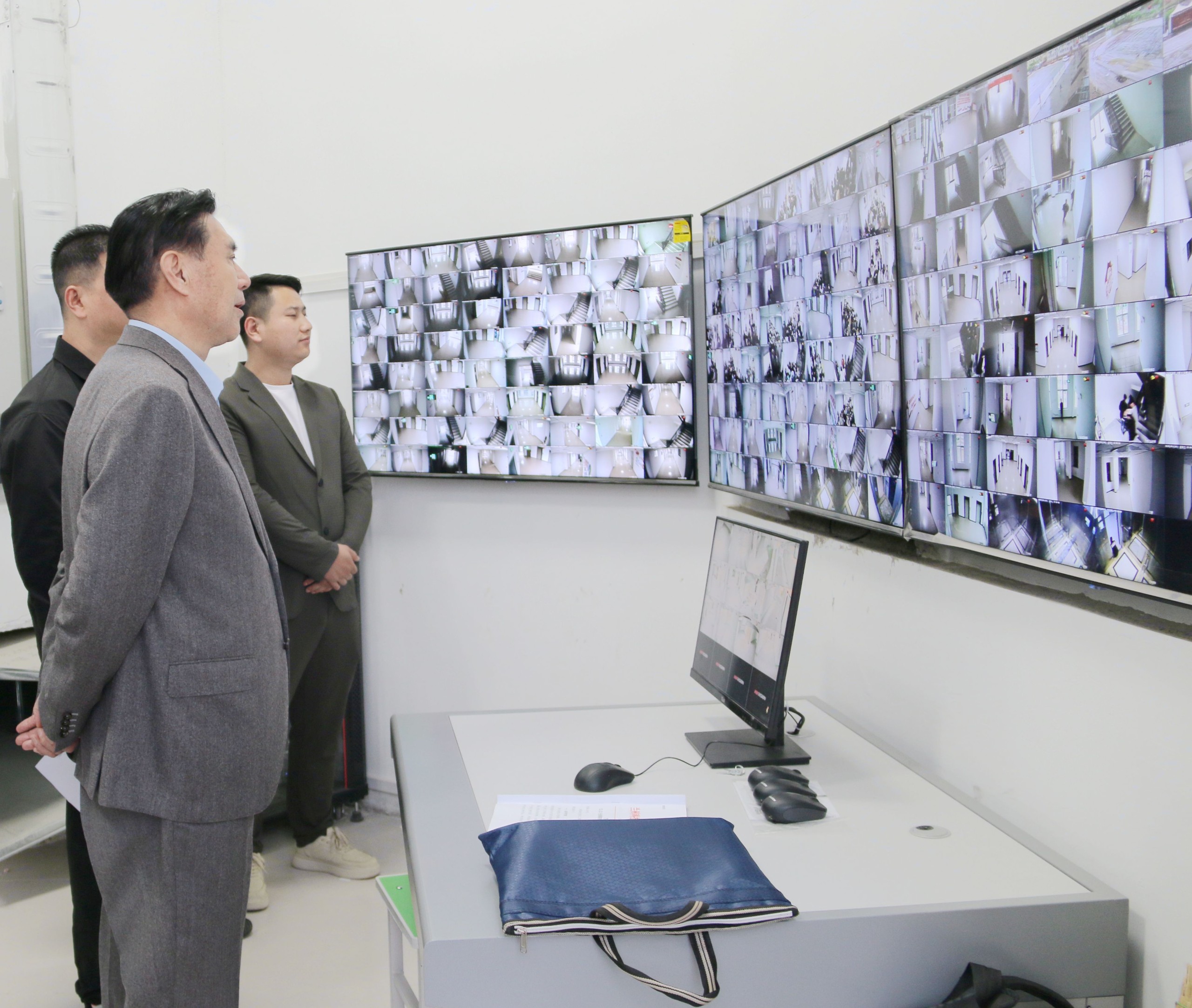 1715413190538875.jpg 1715413190538875.jpg